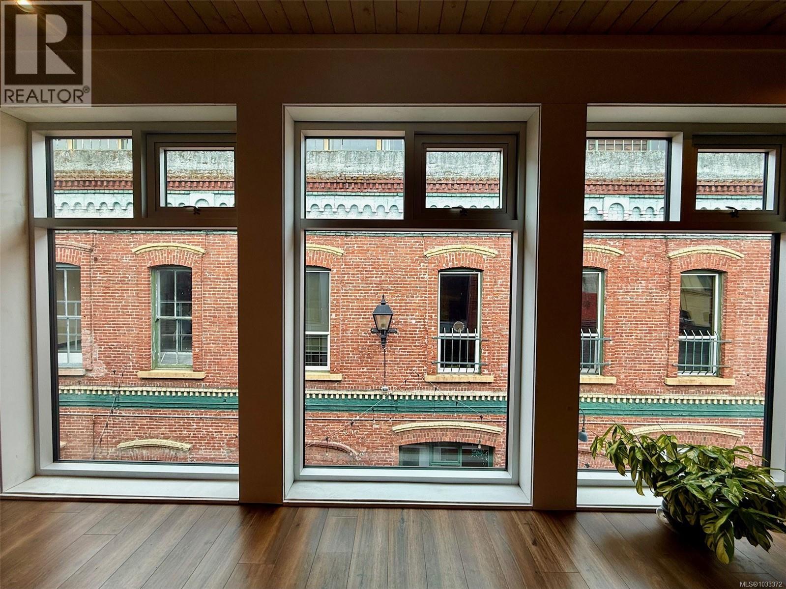 303 531 Yates St, Victoria, British Columbia  V8W 1K7 - Photo 11 - 1033372