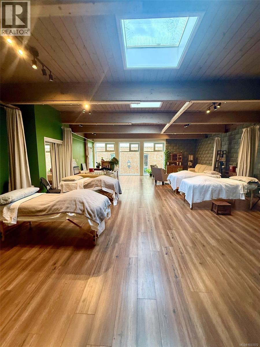 303 531 Yates St, Victoria, British Columbia  V8W 1K7 - Photo 14 - 1033372