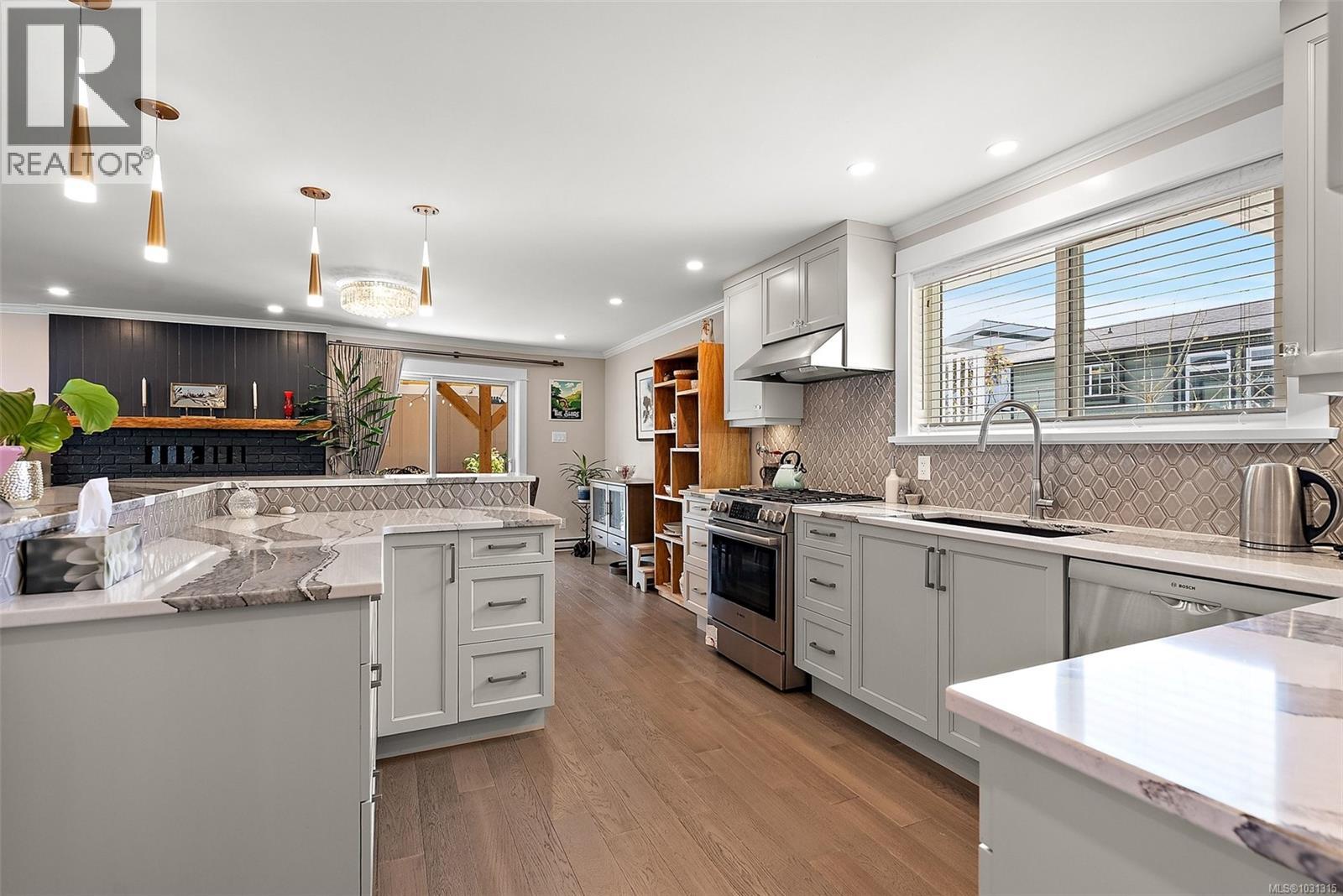 2485 Orchard Ave, Sidney, British Columbia  V8L 1V4 - Photo 15 - 1031315