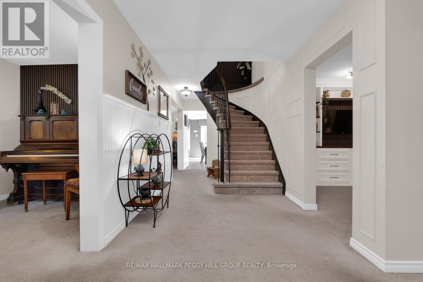 99 Golden Meadow Road, Barrie (Bayshore), Ontario  L4N 7G3 - Photo 4 - S13040124