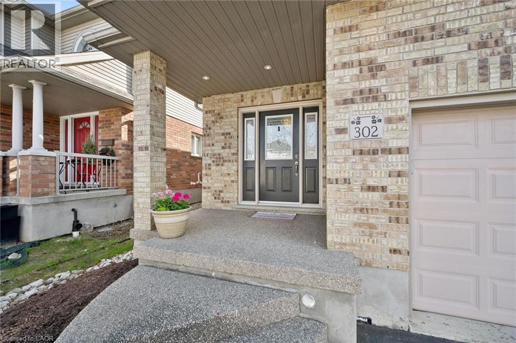 302 E Red Osier Road, Waterloo, Ontario  N2V 2V7 - Photo 4 - 40823833