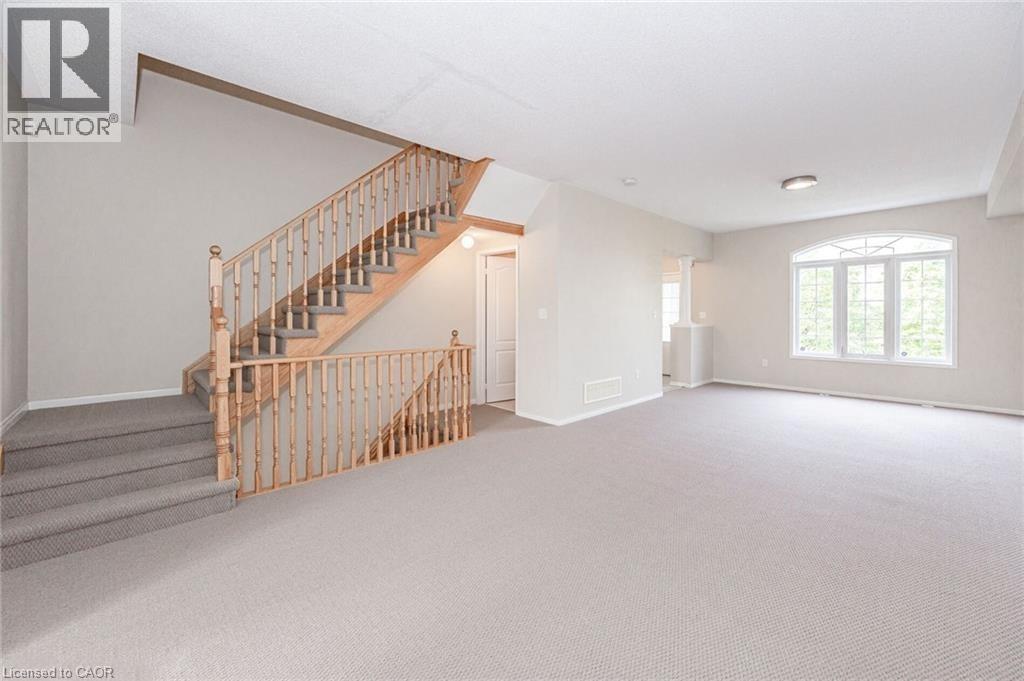 2367 Sutton Drive, Burlington, Ontario  L7L 6Y6 - Photo 5 - 40823421