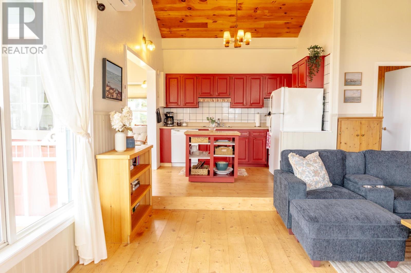 16 Gordons Way, Augustine Cove, Prince Edward Island  C0B 1X0 - Photo 11 - 202608496