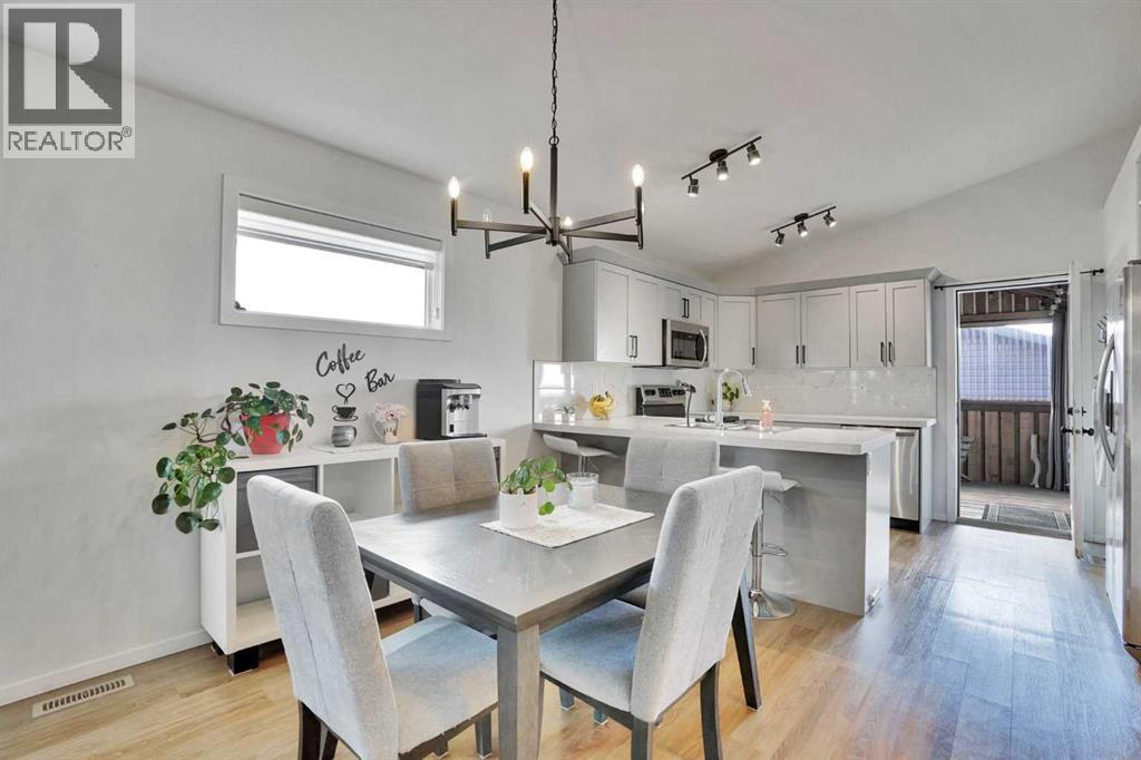 244 Thomlison Avenue, Red Deer, Alberta  T4P 3E6 - Photo 7 - A2304707