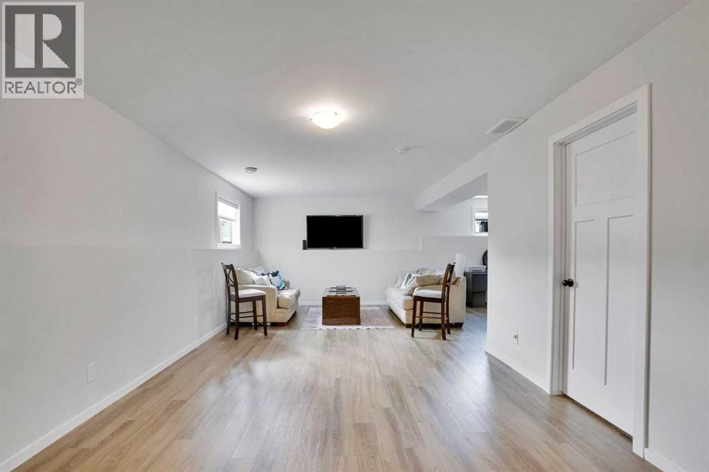 244 Thomlison Avenue, Red Deer, Alberta  T4P 3E6 - Photo 26 - A2304707