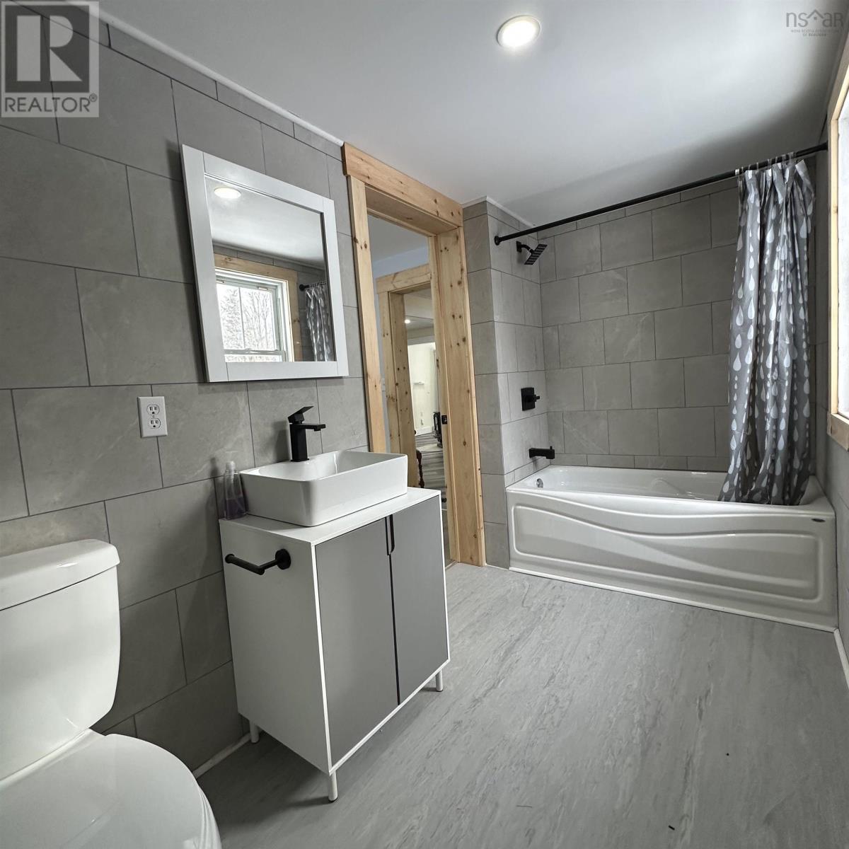 9744 Highway 8, Caledonia, Nova Scotia  B0T 1B0 - Photo 11 - 202605656