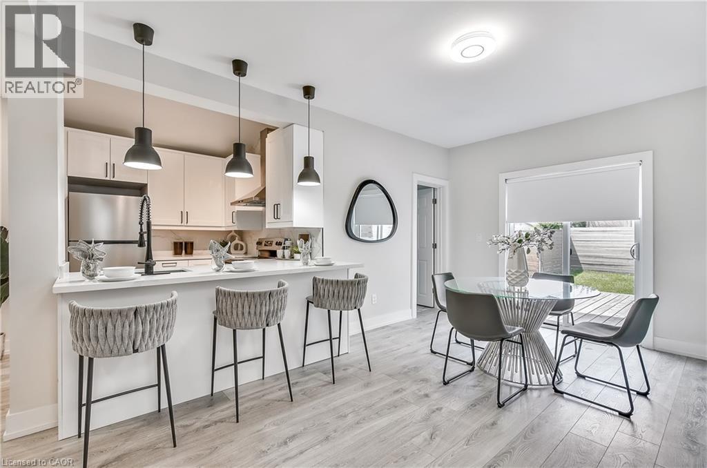 221 Rosslyn Avenue N, Hamilton, Ontario  L8L 7P8 - Photo 15 - 40823862