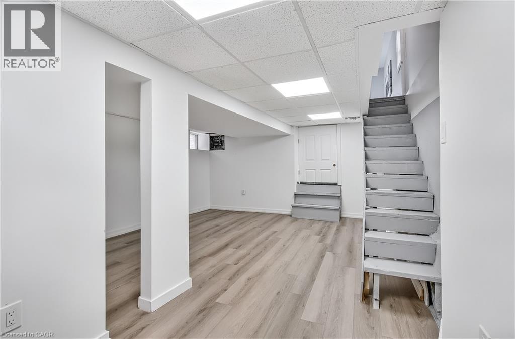 221 Rosslyn Avenue N, Hamilton, Ontario  L8L 7P8 - Photo 30 - 40823862