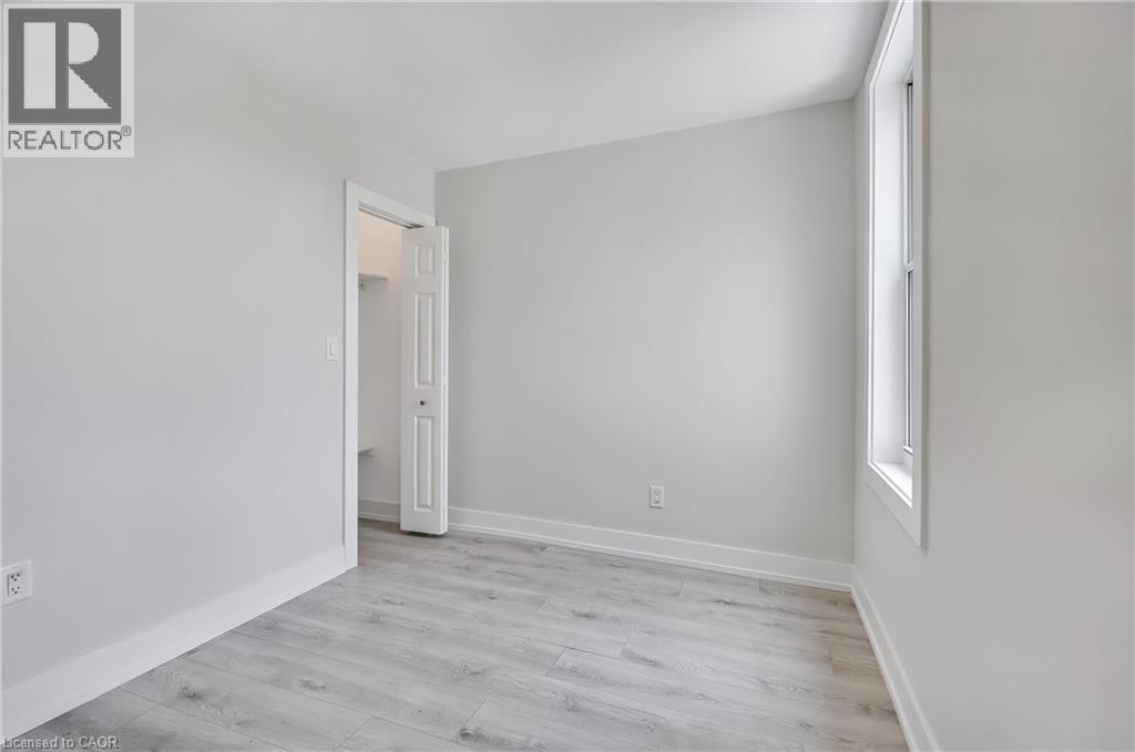 221 Rosslyn Avenue N, Hamilton, Ontario  L8L 7P8 - Photo 28 - 40823862