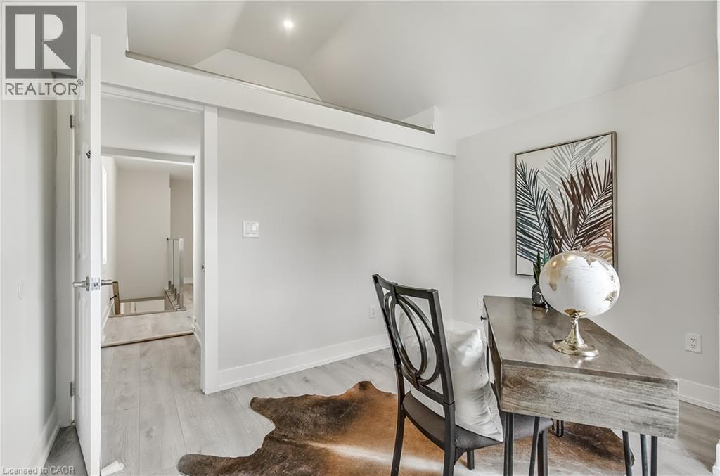 221 Rosslyn Avenue N, Hamilton, Ontario  L8L 7P8 - Photo 25 - 40823862