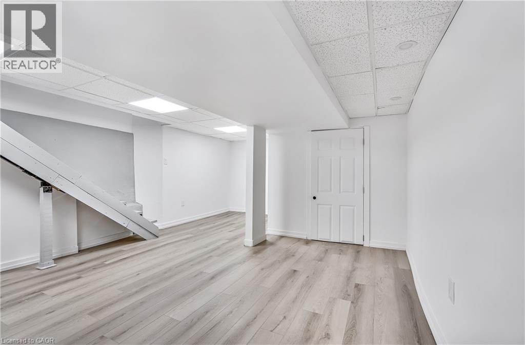 221 Rosslyn Avenue N, Hamilton, Ontario  L8L 7P8 - Photo 31 - 40823862