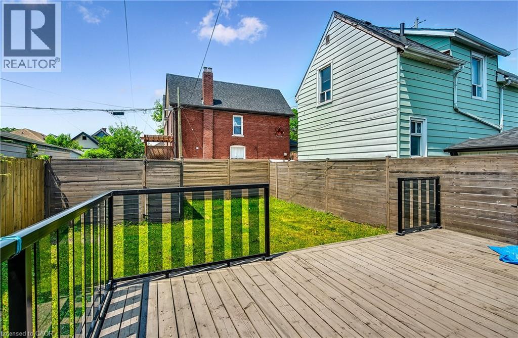 221 Rosslyn Avenue N, Hamilton, Ontario  L8L 7P8 - Photo 33 - 40823862