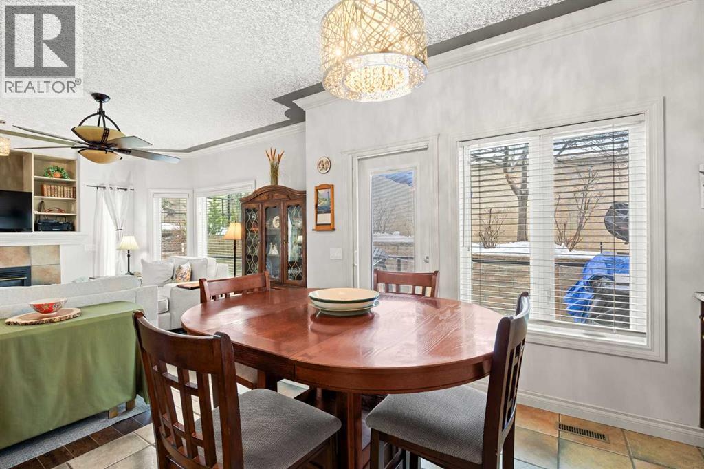 24, 100 Signature Way SW, Calgary, Alberta  T3H 2W6 - Photo 18 - A2292586