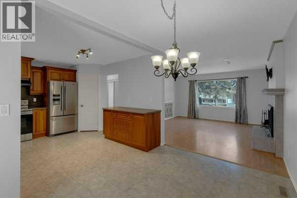 3 Madigan Court NE, Calgary, Alberta  T2A 5C7 - Photo 9 - A2294506