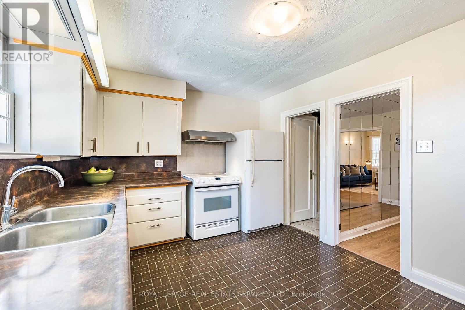 19 Nineteenth Street, Toronto, Ontario  M8V 3L4 - Photo 17 - W13040034