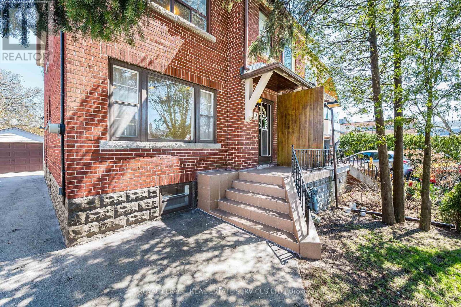 19 Nineteenth Street, Toronto, Ontario  M8V 3L4 - Photo 4 - W13040034