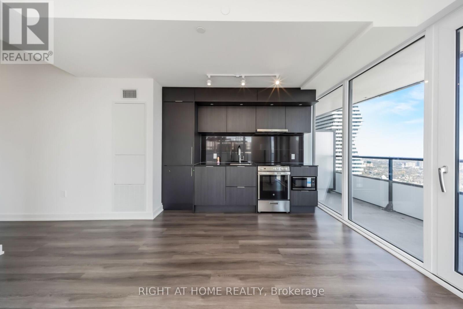 3111 - 448 Burmhamthorpe Road, Mississauga, Ontario  L5B 0R4 - Photo 13 - W13040058