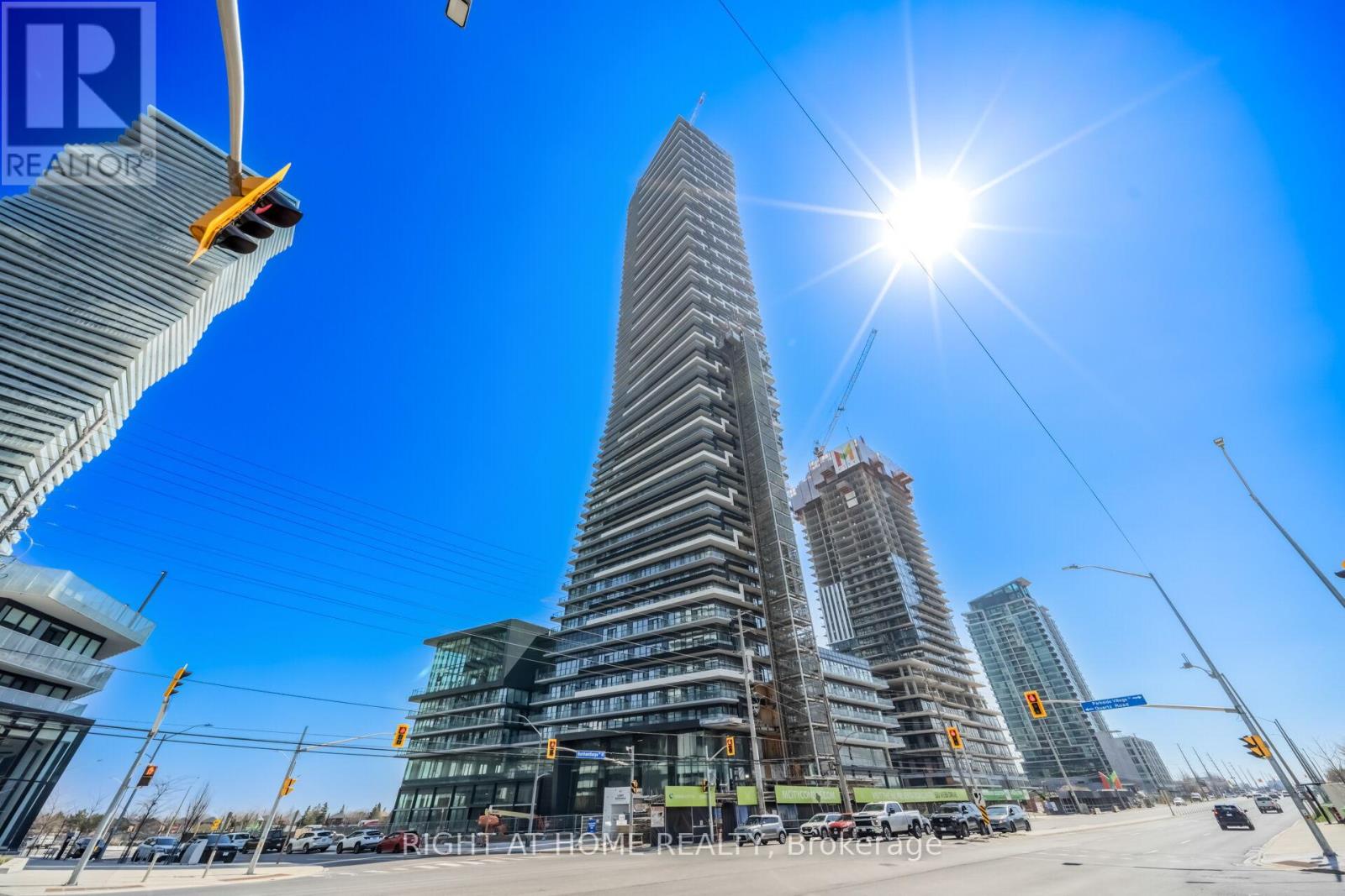 3111 - 448 Burmhamthorpe Road, Mississauga, Ontario  L5B 0R4 - Photo 2 - W13040058