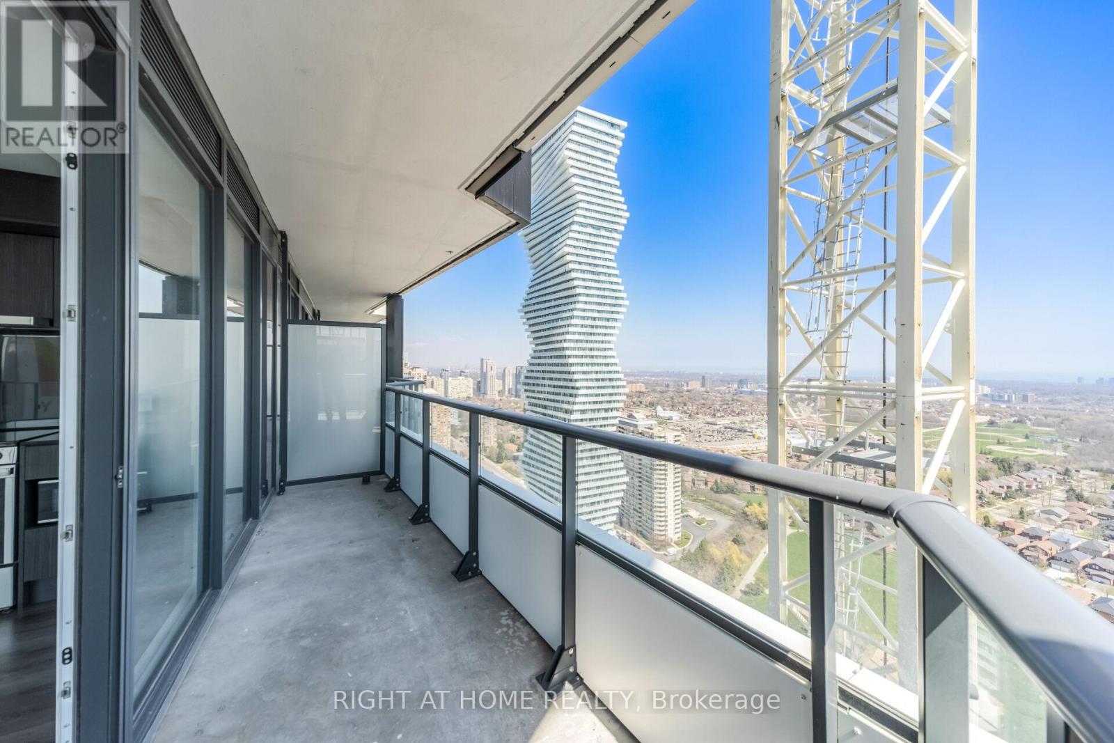 3111 - 448 Burmhamthorpe Road, Mississauga, Ontario  L5B 0R4 - Photo 28 - W13040058