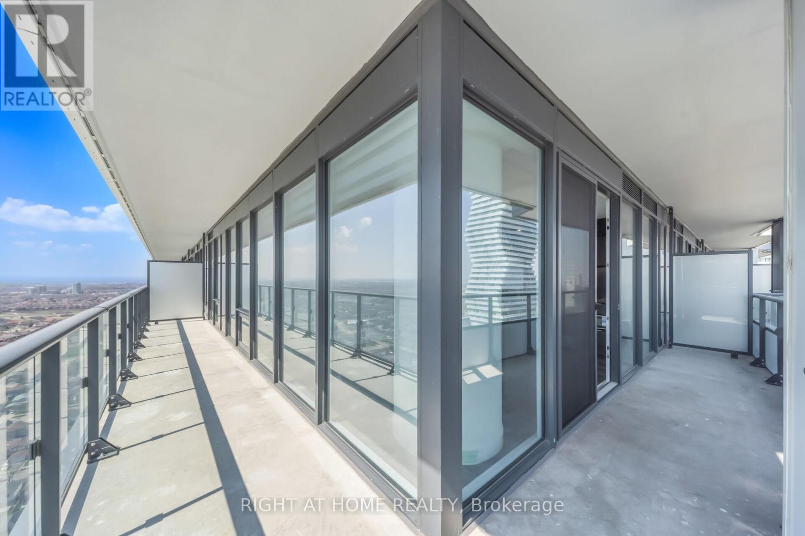 3111 - 448 Burmhamthorpe Road, Mississauga, Ontario  L5B 0R4 - Photo 31 - W13040058