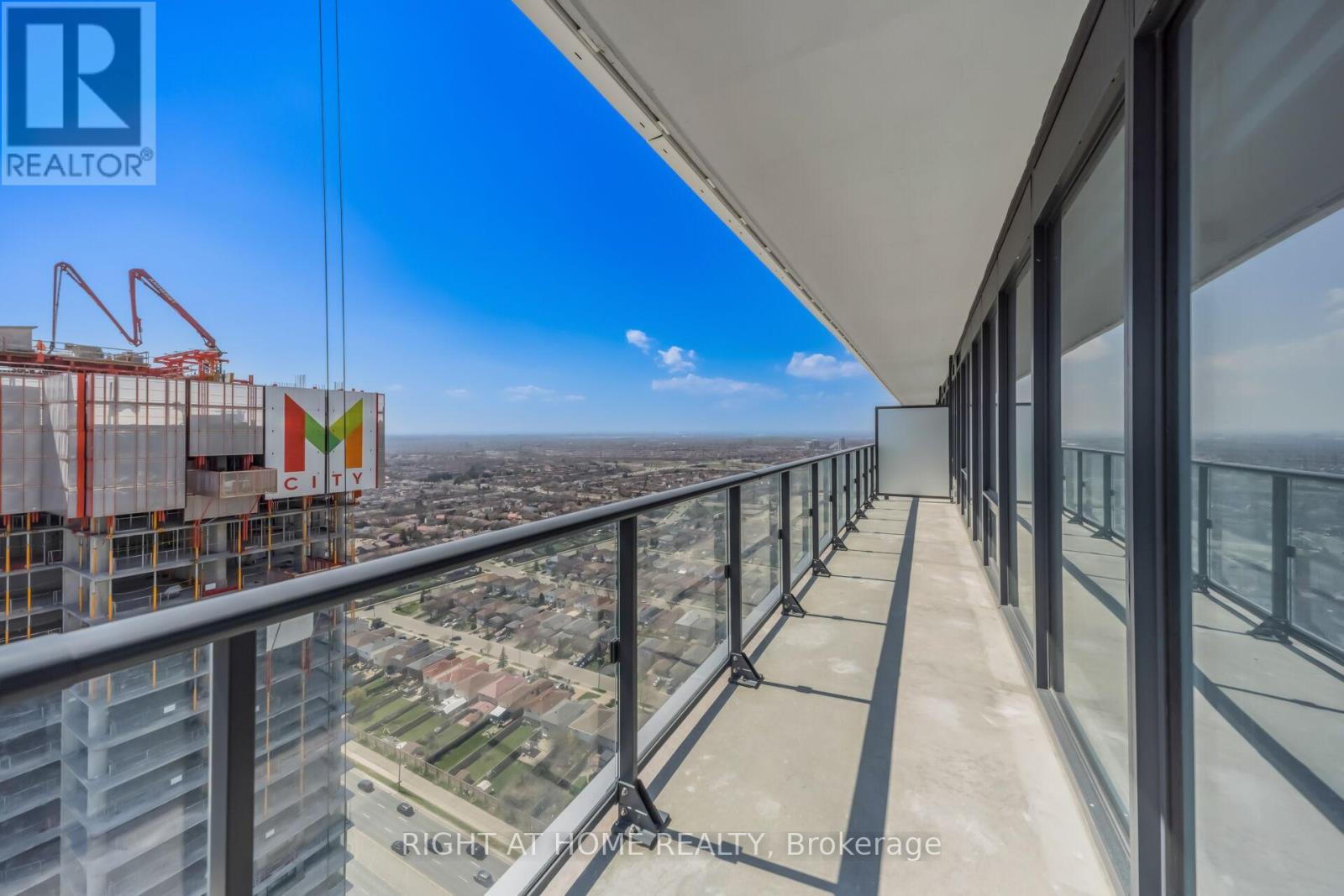 3111 - 448 Burmhamthorpe Road, Mississauga, Ontario  L5B 0R4 - Photo 32 - W13040058