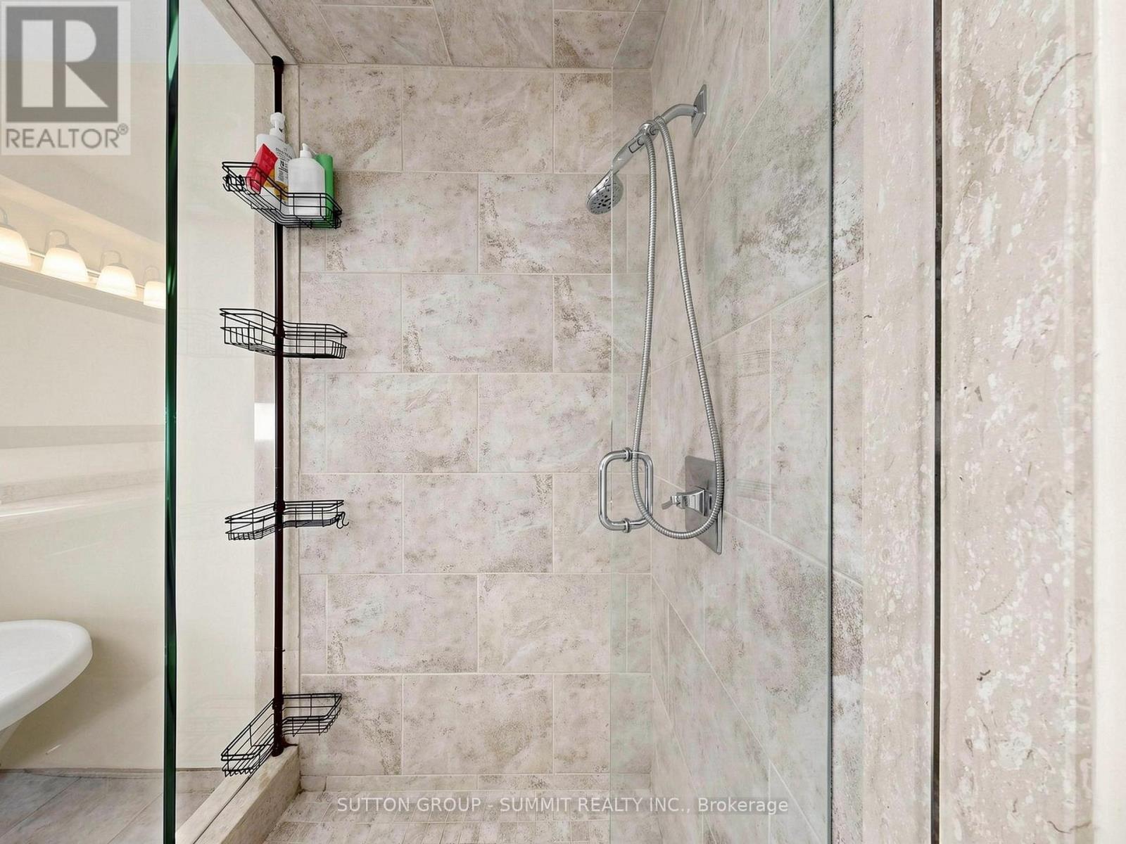 3485 Cawthra Road, Mississauga (Applewood), Ontario  L5A 2X9 - Photo 34 - W13040078