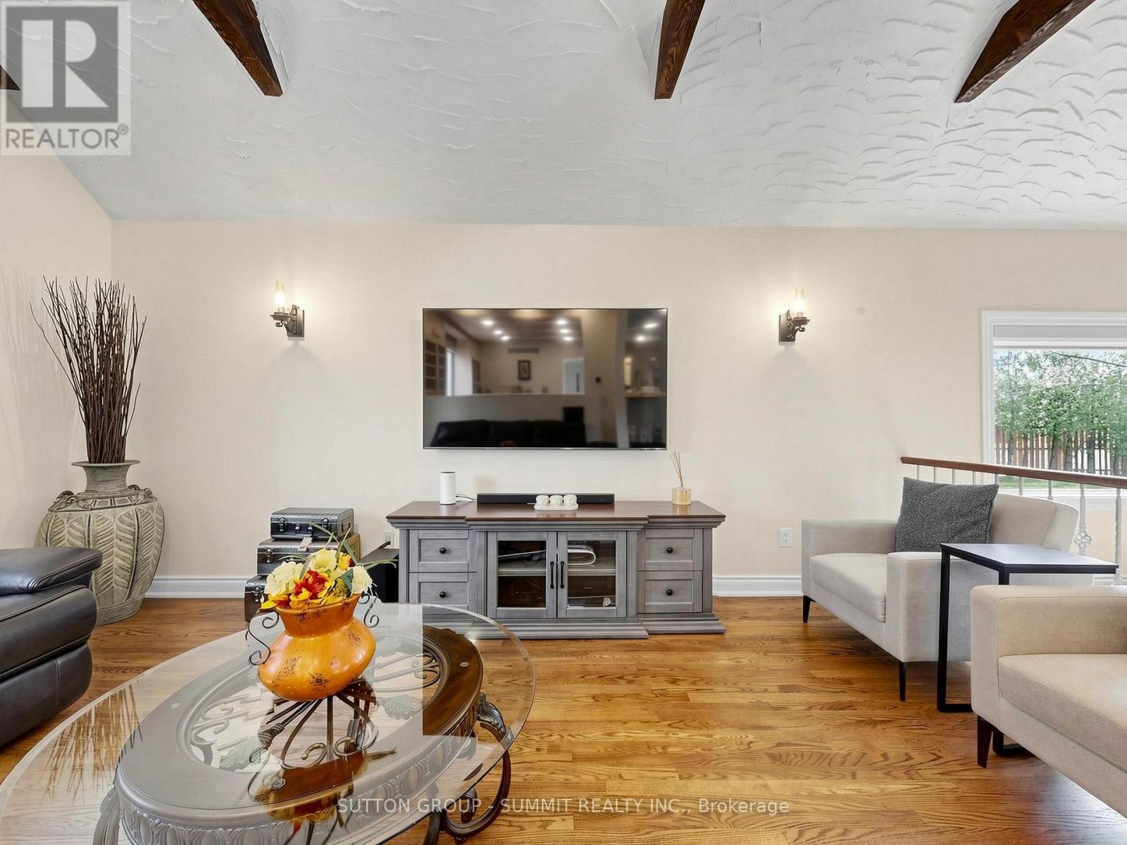 3485 Cawthra Road, Mississauga (Applewood), Ontario  L5A 2X9 - Photo 7 - W13040078