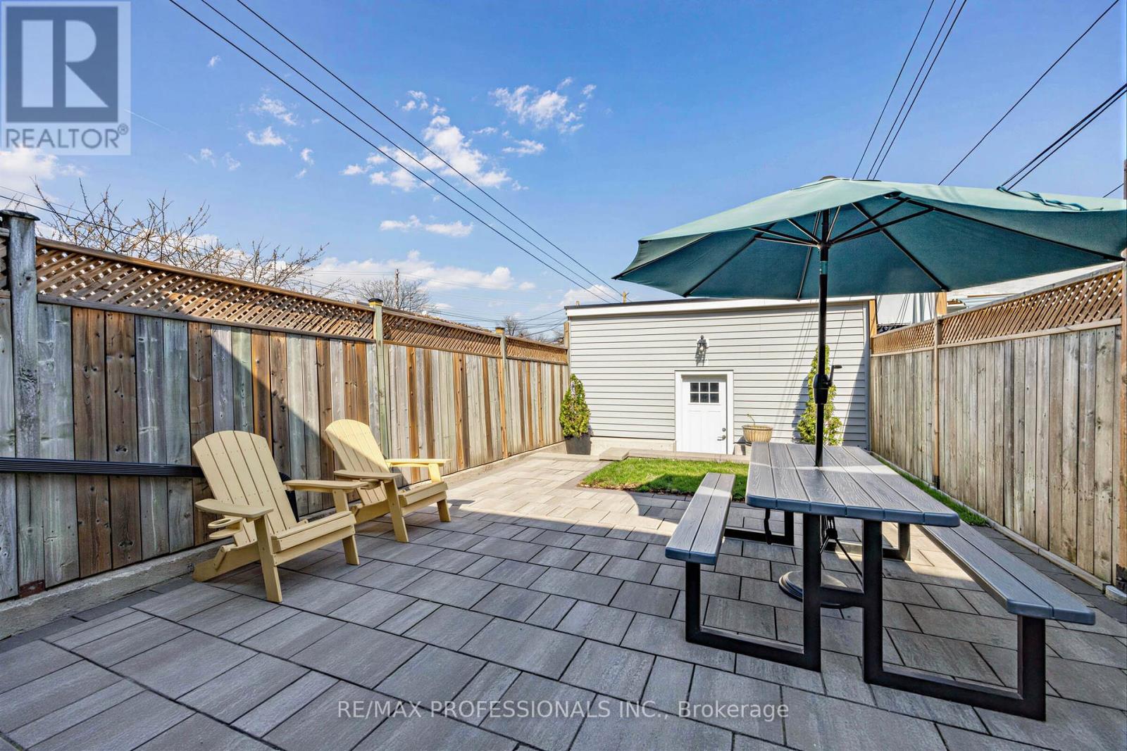 215 Gilbert Avenue, Toronto (Caledonia-Fairbank), Ontario  M6E 4W6 - Photo 32 - W13040084