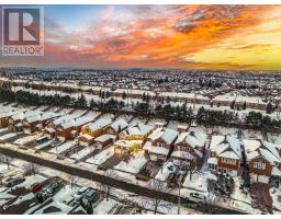 72 RAVENSCLIFFE COURT, Brampton, Ontario