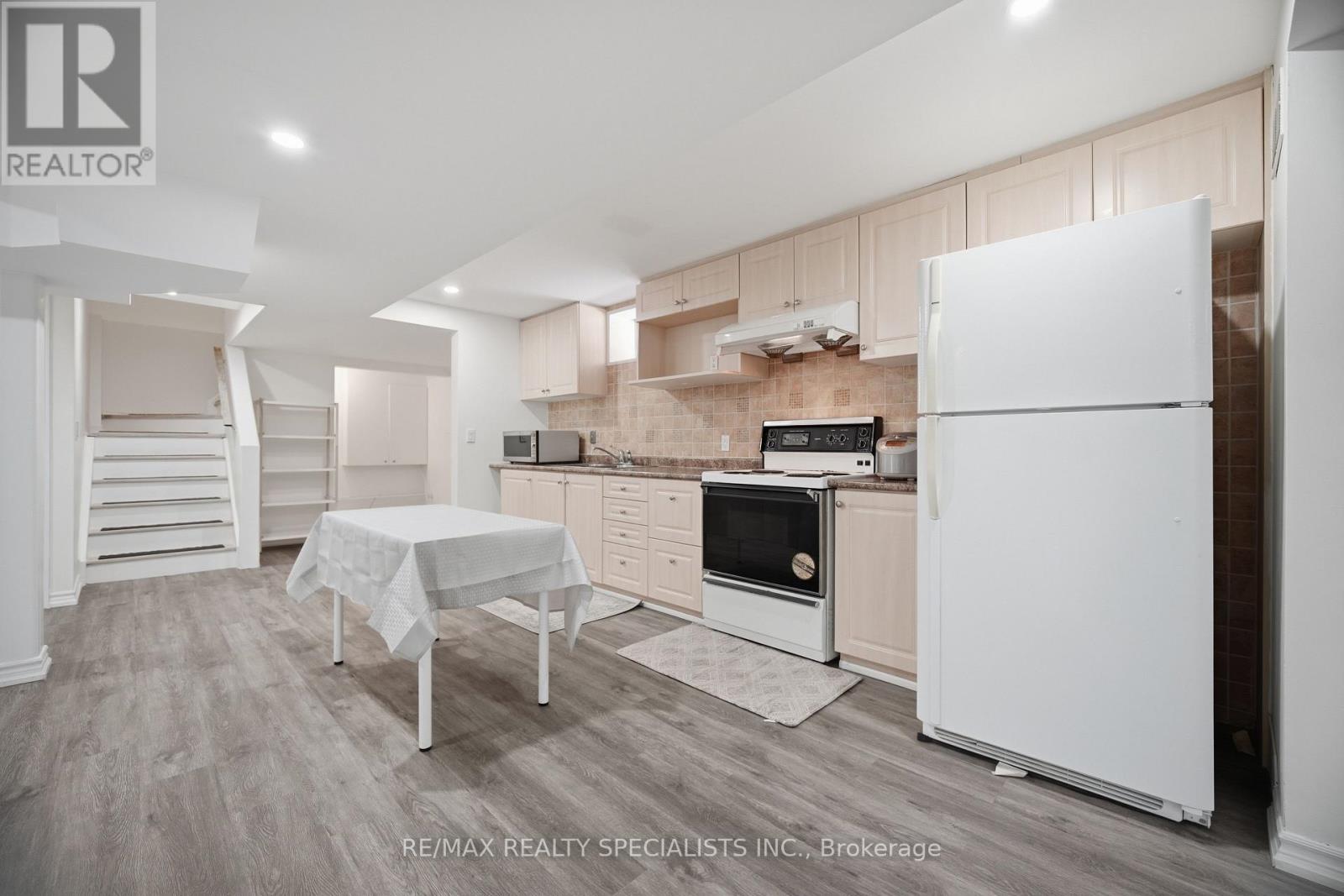 57 Fairview Road W, Mississauga, Ontario  L5B 1K7 - Photo 49 - W13040146