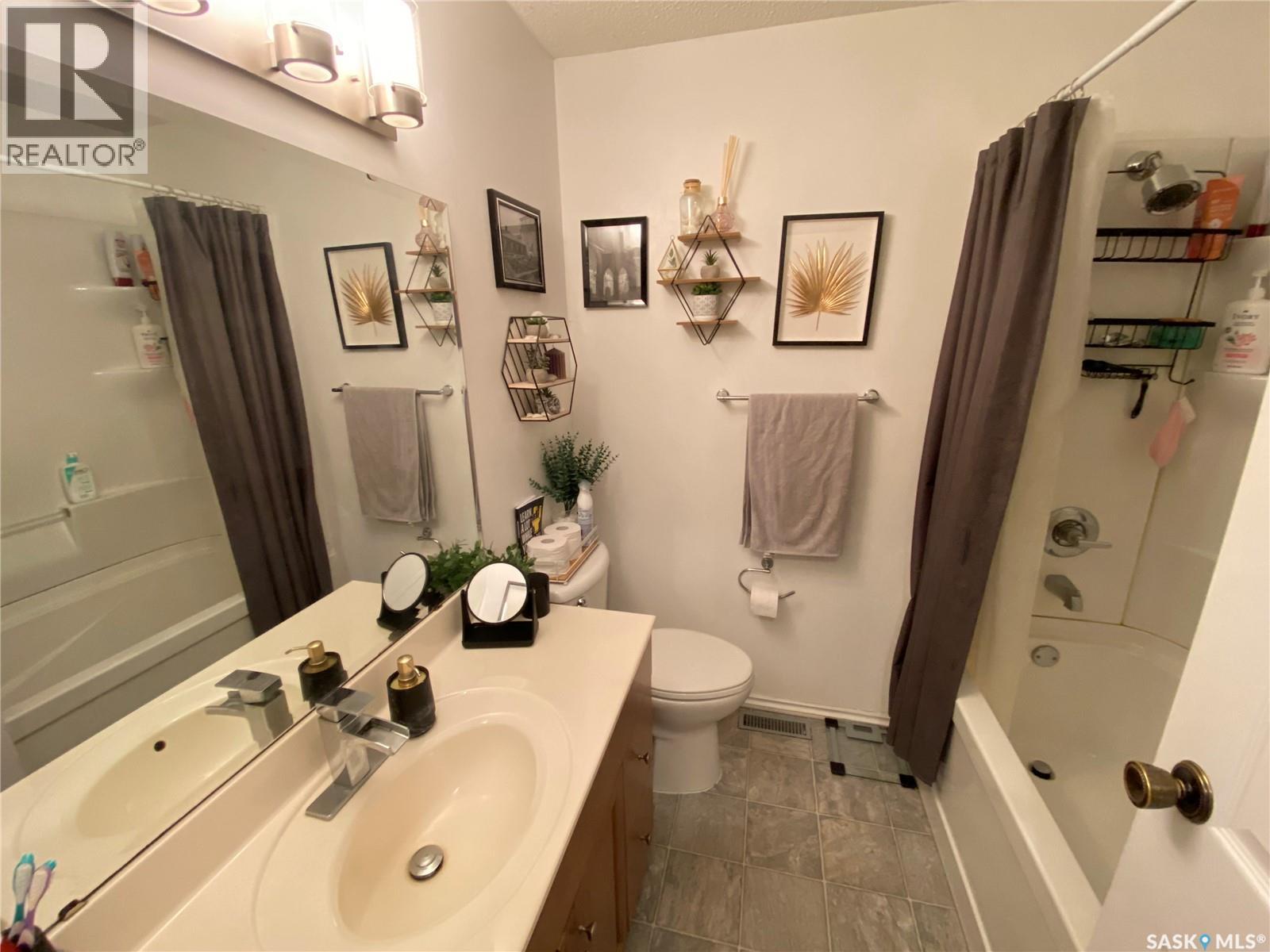 63 Collacott Drive, Yorkton, Saskatchewan  S3N 3E5 - Photo 13 - SK033851