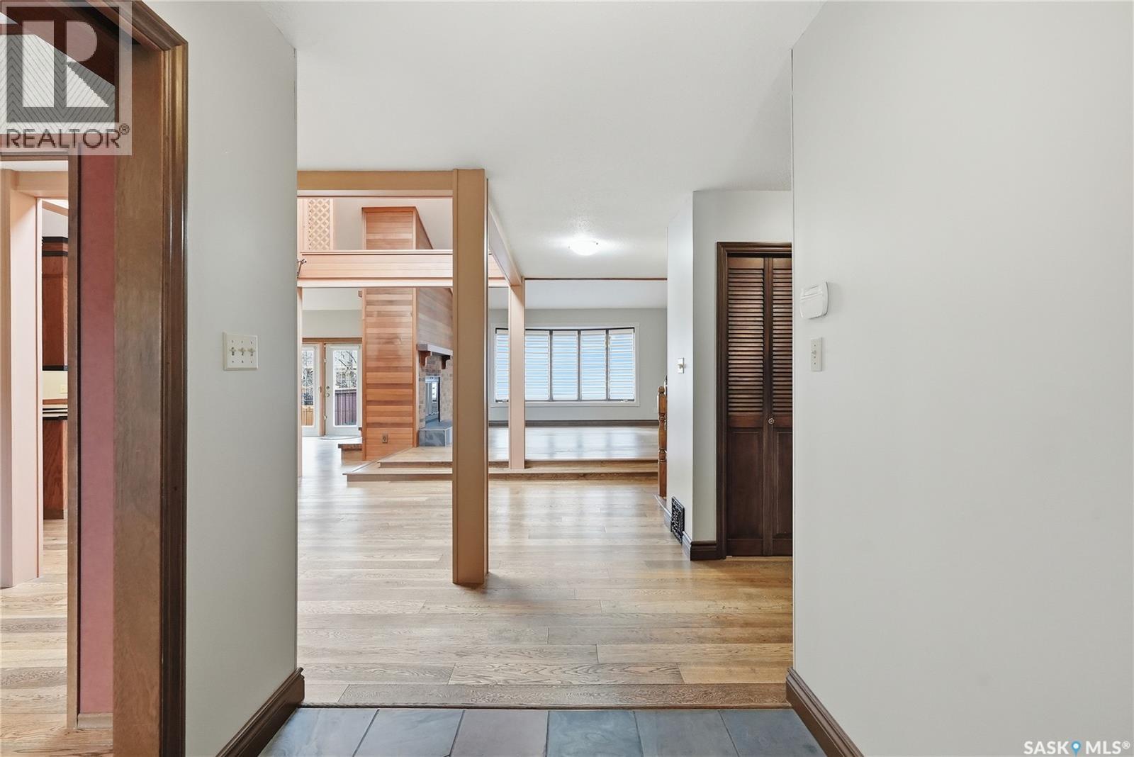 622 Costigan Way, Saskatoon, Saskatchewan  S7J 3R2 - Photo 3 - SK033807