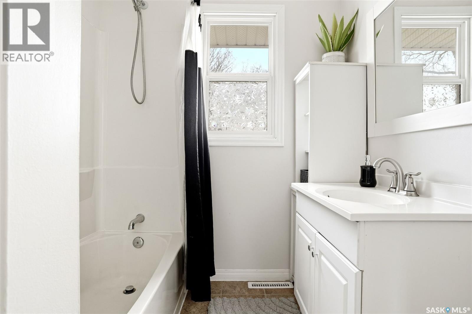 110 Ottawa Street, Regina, Saskatchewan  S4R 1N2 - Photo 14 - SK033680