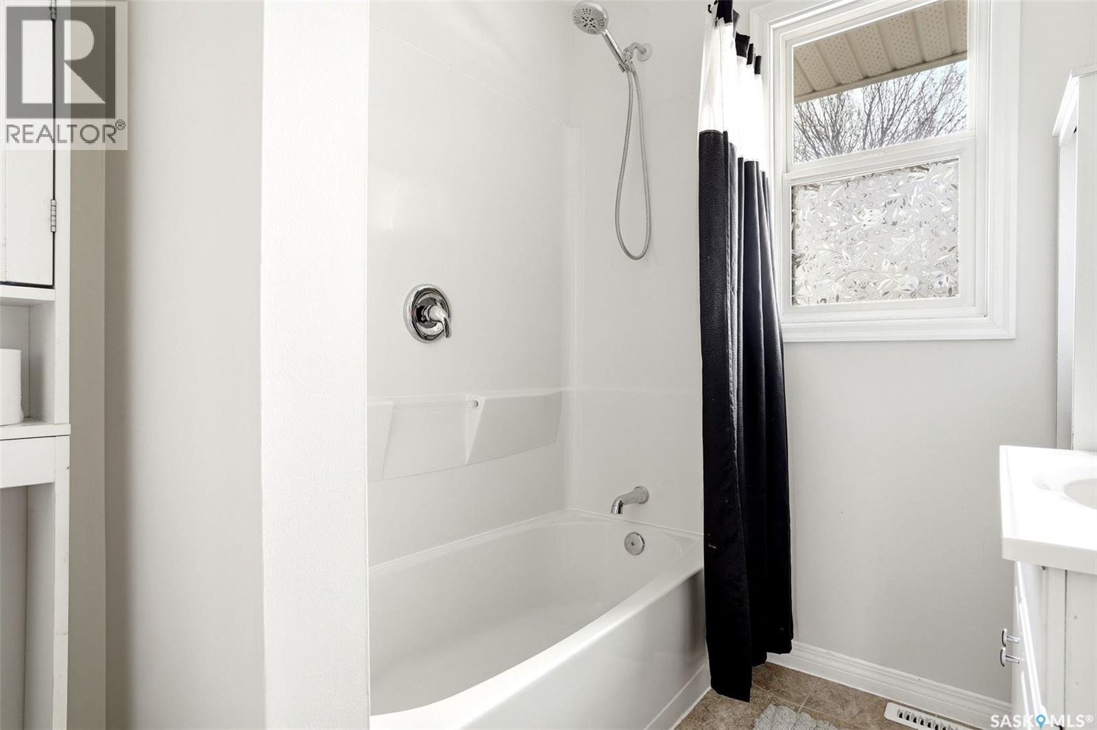 110 Ottawa Street, Regina, Saskatchewan  S4R 1N2 - Photo 15 - SK033680