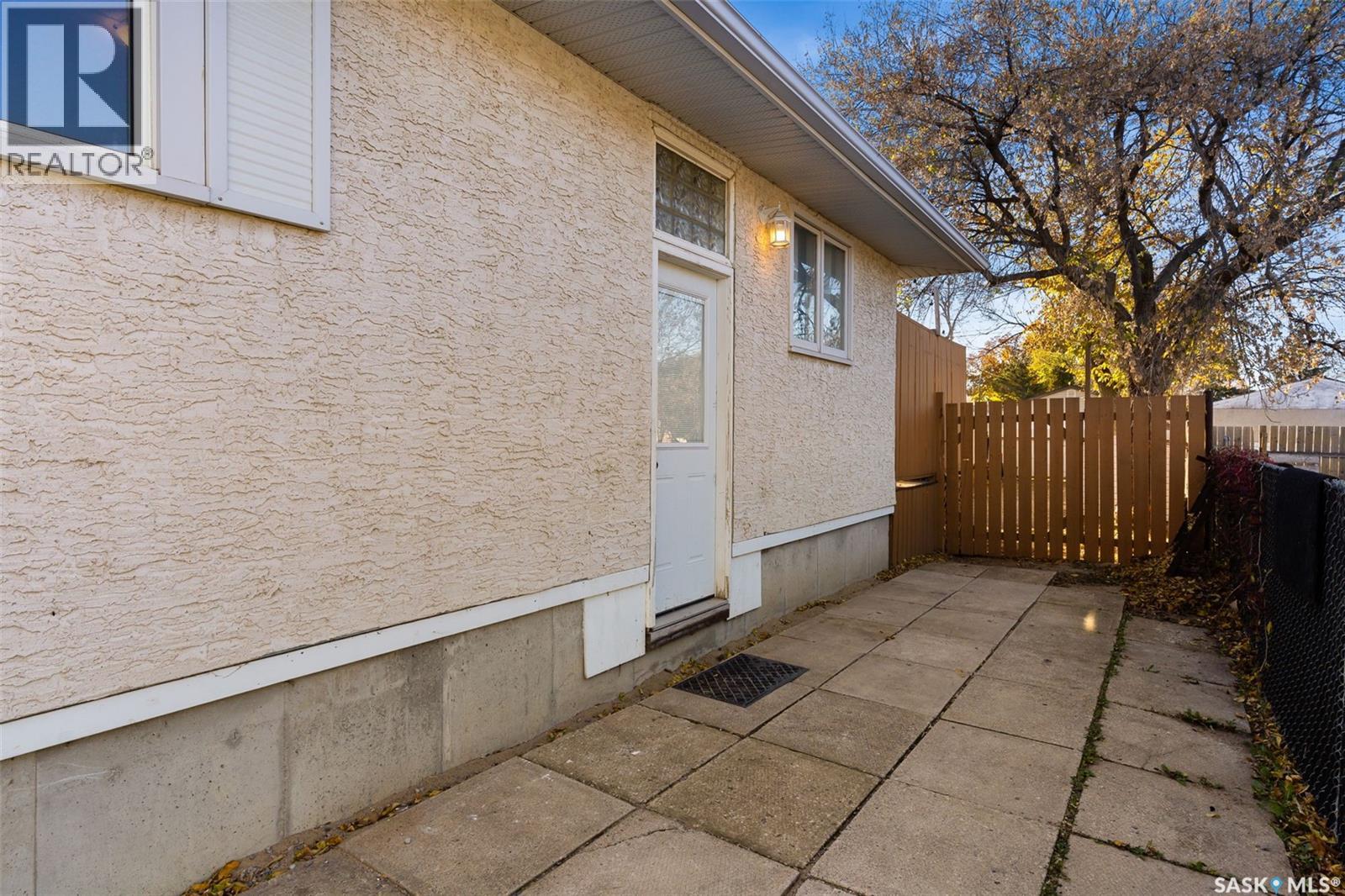 110 Ottawa Street, Regina, Saskatchewan  S4R 1N2 - Photo 31 - SK033680