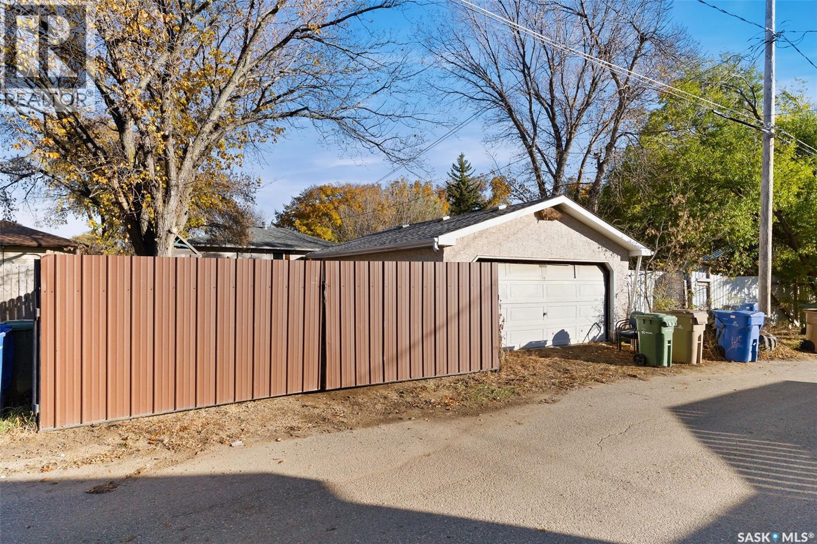 110 Ottawa Street, Regina, Saskatchewan  S4R 1N2 - Photo 40 - SK033680