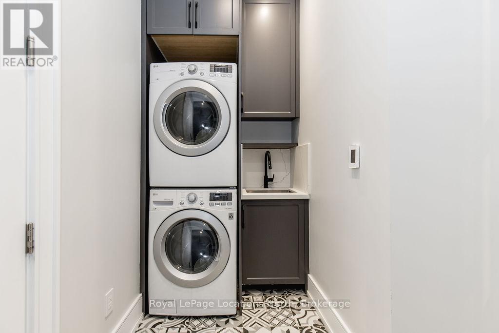 22 East John Street, Innisfil, Ontario  L0L 1L0 - Photo 22 - N12827798