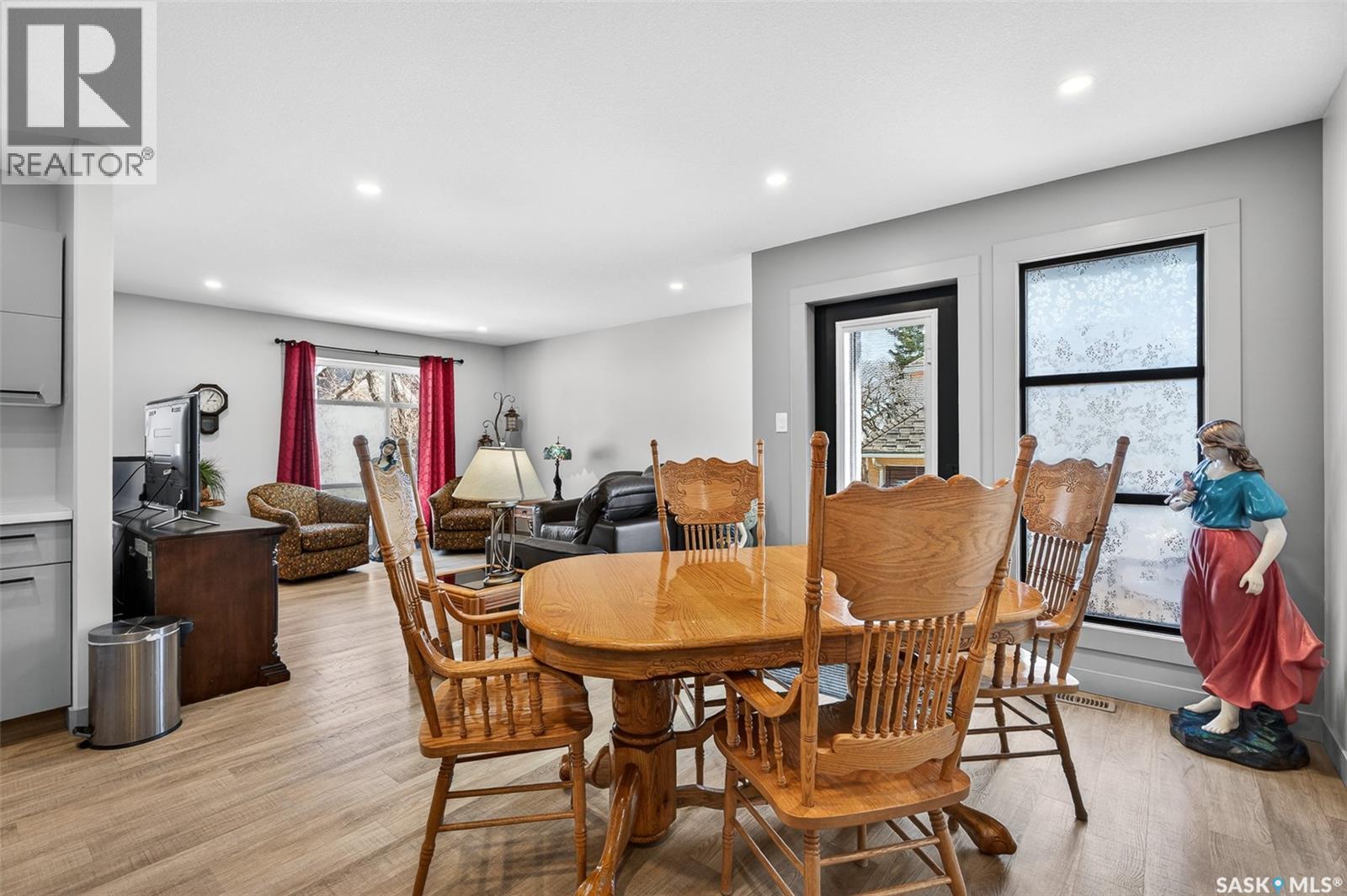 1160 Willow Avenue, Moose Jaw, Saskatchewan  S6H 1G8 - Photo 12 - SK033487