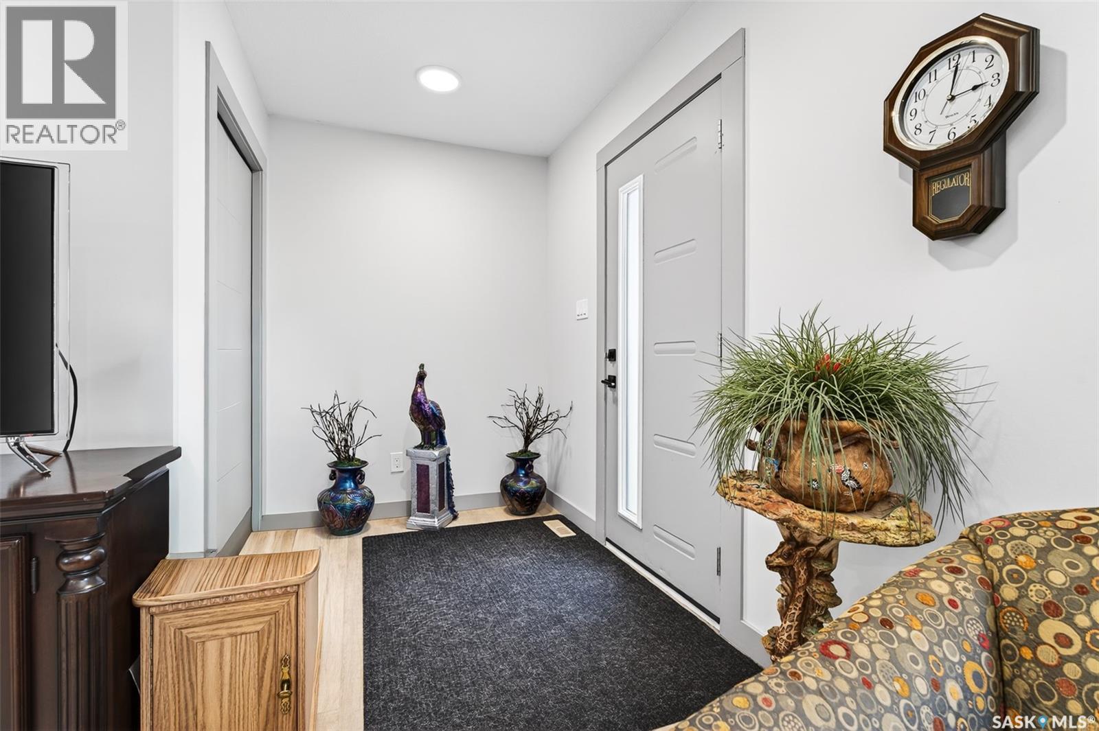 1160 Willow Avenue, Moose Jaw, Saskatchewan  S6H 1G8 - Photo 2 - SK033487