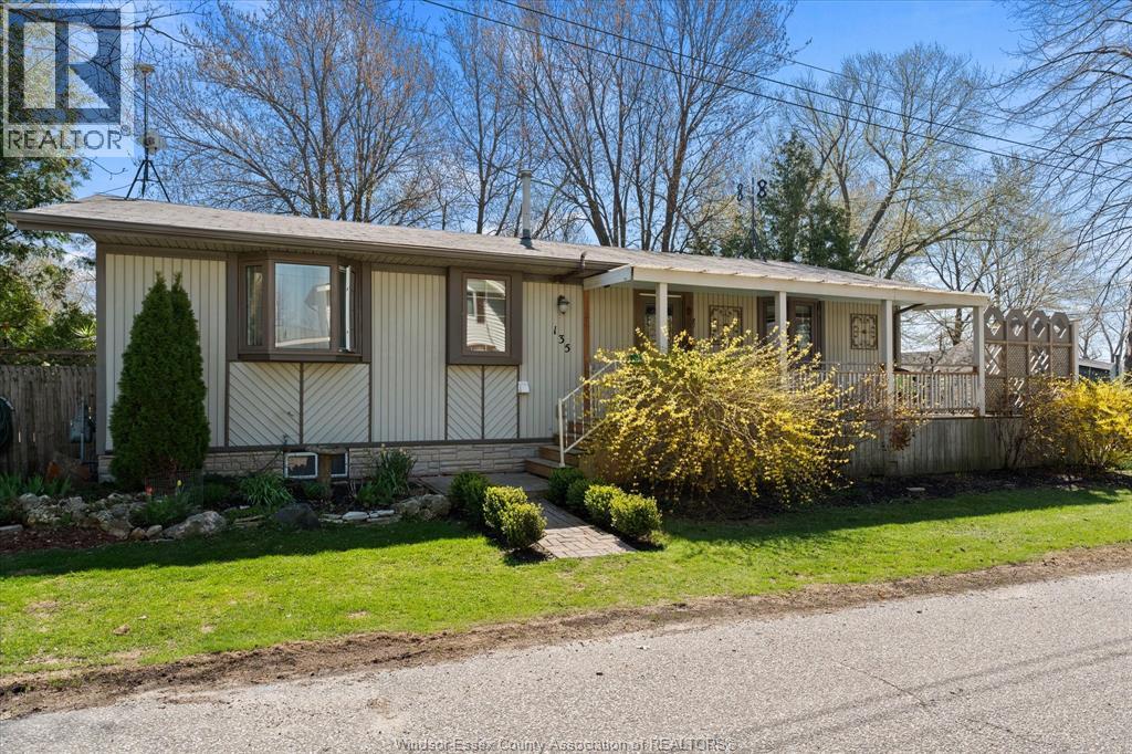 135 Essex Boulevard, Amherstburg, Ontario  N9V 2Y8 - Photo 2 - 26009112