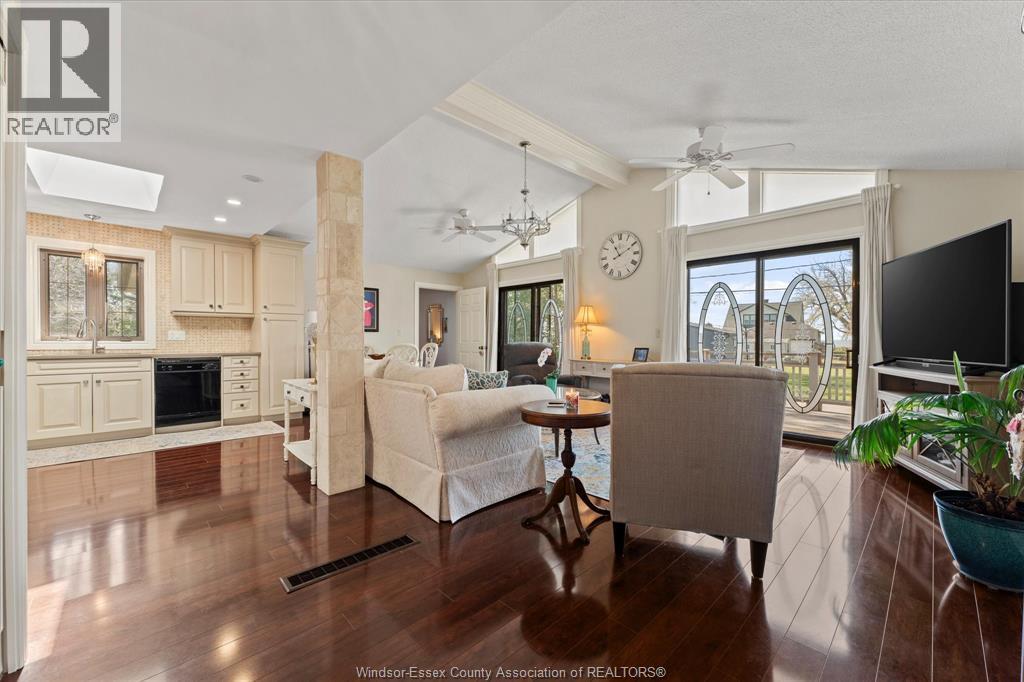 135 Essex Boulevard, Amherstburg, Ontario  N9V 2Y8 - Photo 5 - 26009112