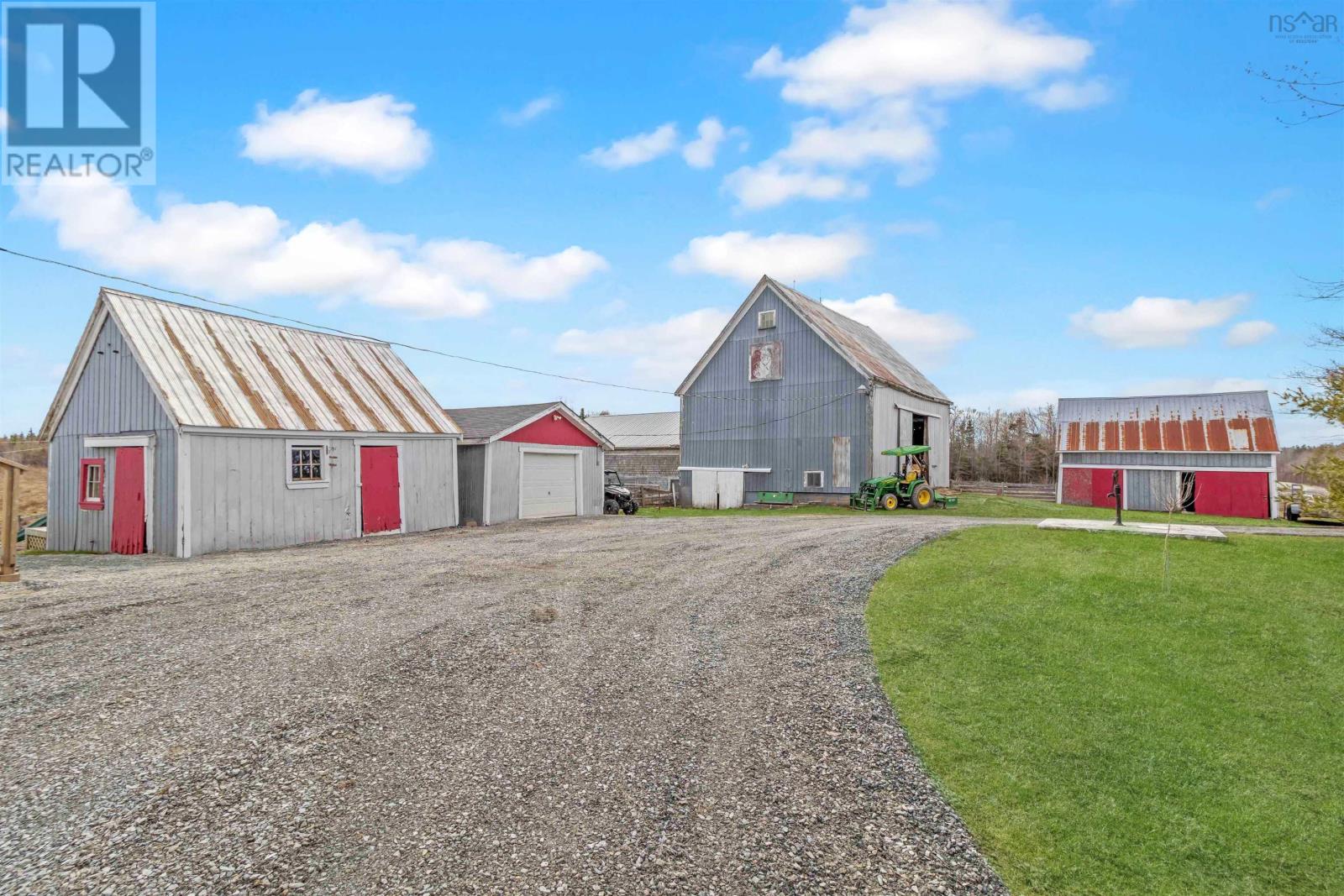 2050 Indian Road, Macphees Corner, Nova Scotia  B0N 2H0 - Photo 3 - 202608454