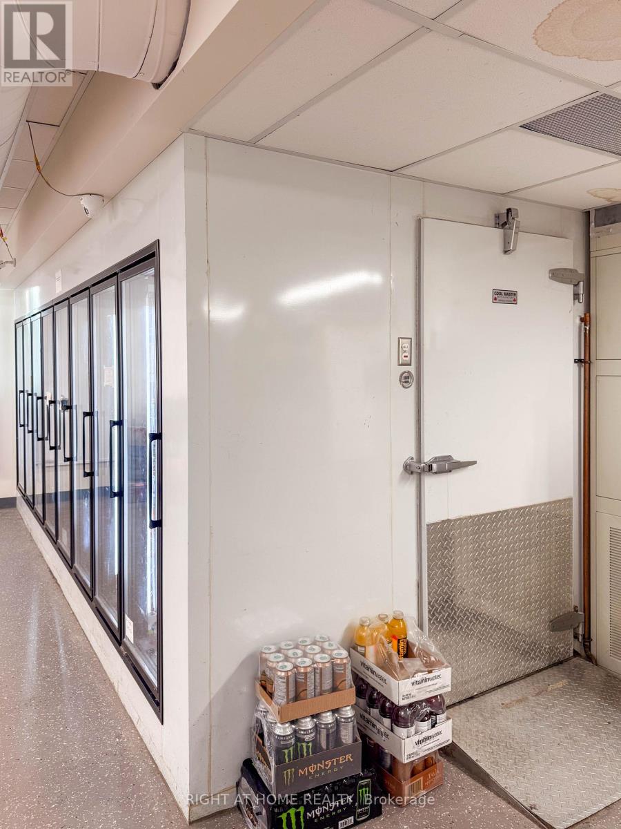 205 Melvin Avenue, Hamilton, Ontario  L8H 2J9 - Photo 16 - X13040016