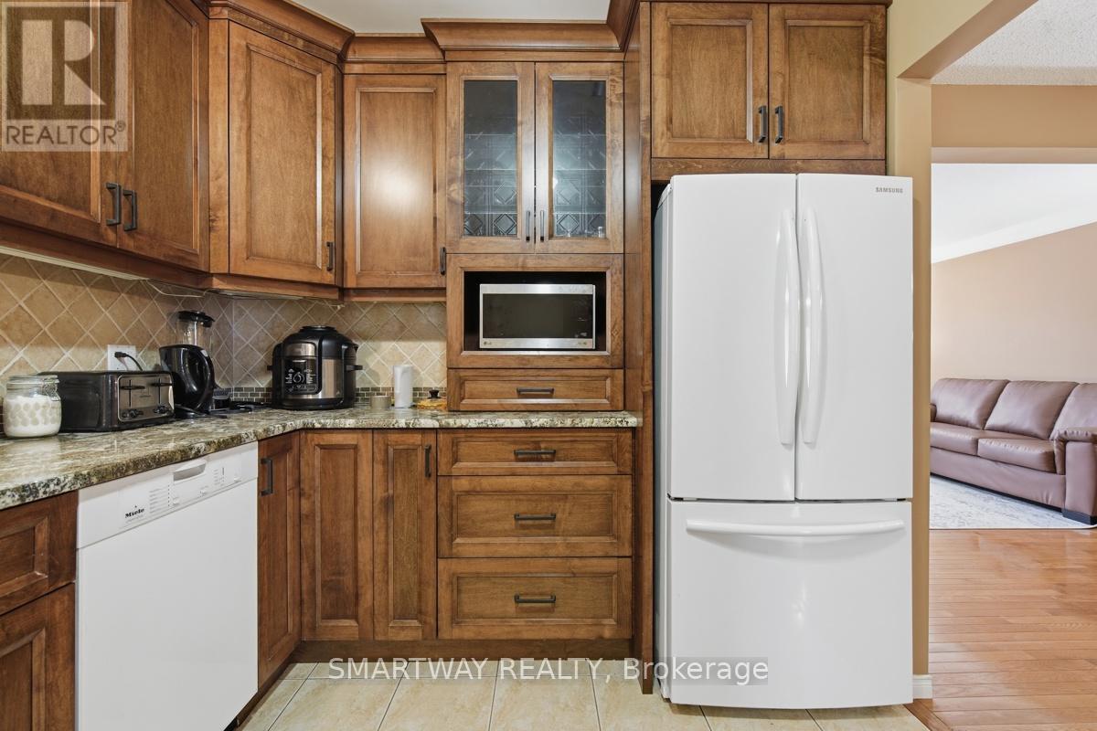 646 Ridgeview Drive, London East, Ontario  N5Y 5T8 - Photo 12 - X13040022