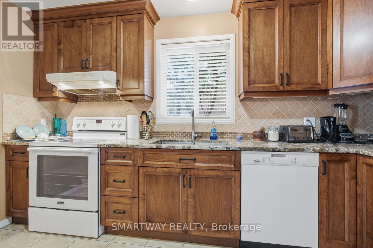 646 Ridgeview Drive, London East, Ontario  N5Y 5T8 - Photo 11 - X13040092