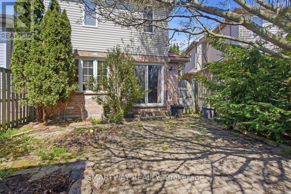 646 Ridgeview Drive, London East, Ontario  N5Y 5T8 - Photo 38 - X13040092