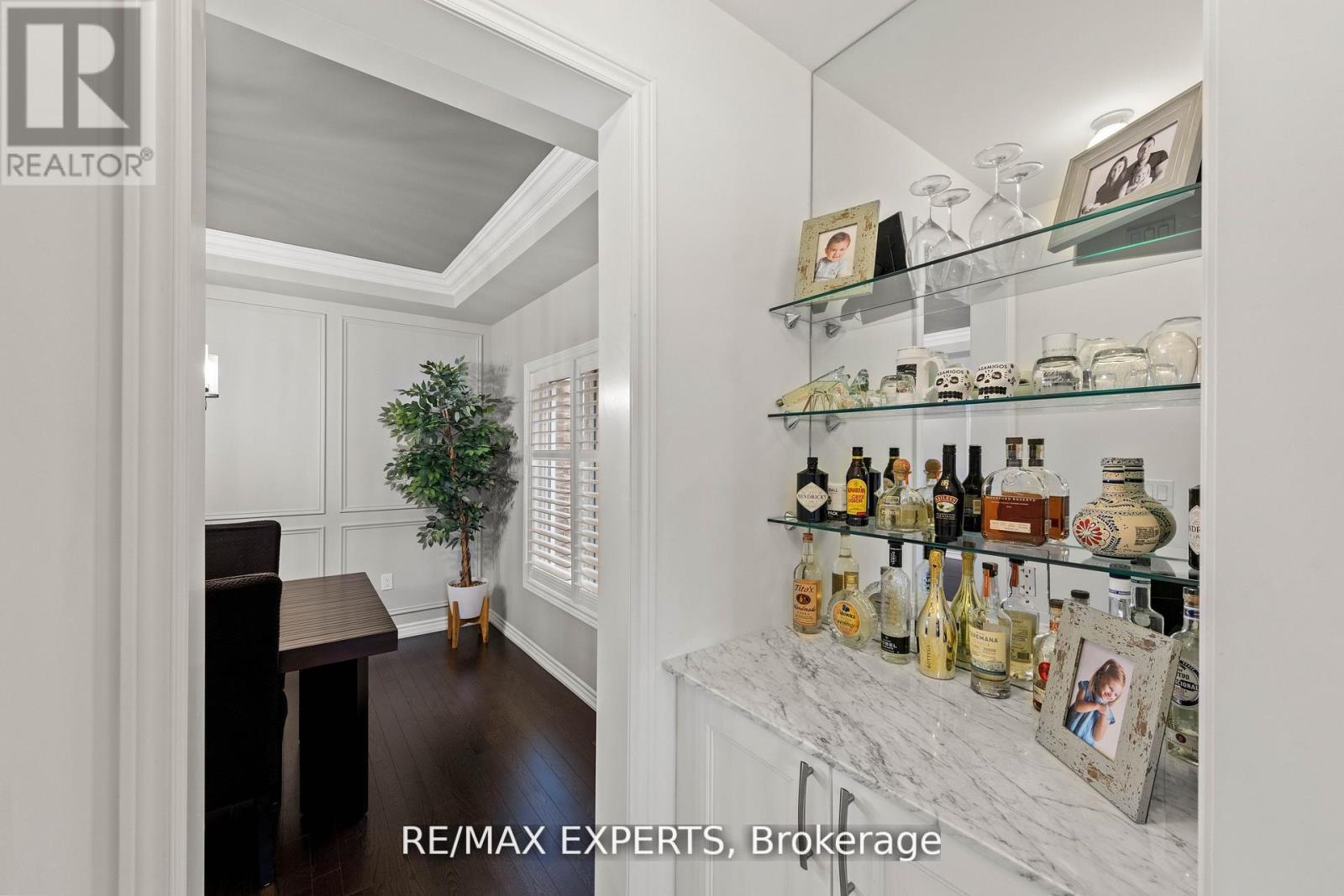 48 Manor Glen Crescent, East Gwillimbury, Ontario  L0G 1M0 - Photo 15 - N12936420