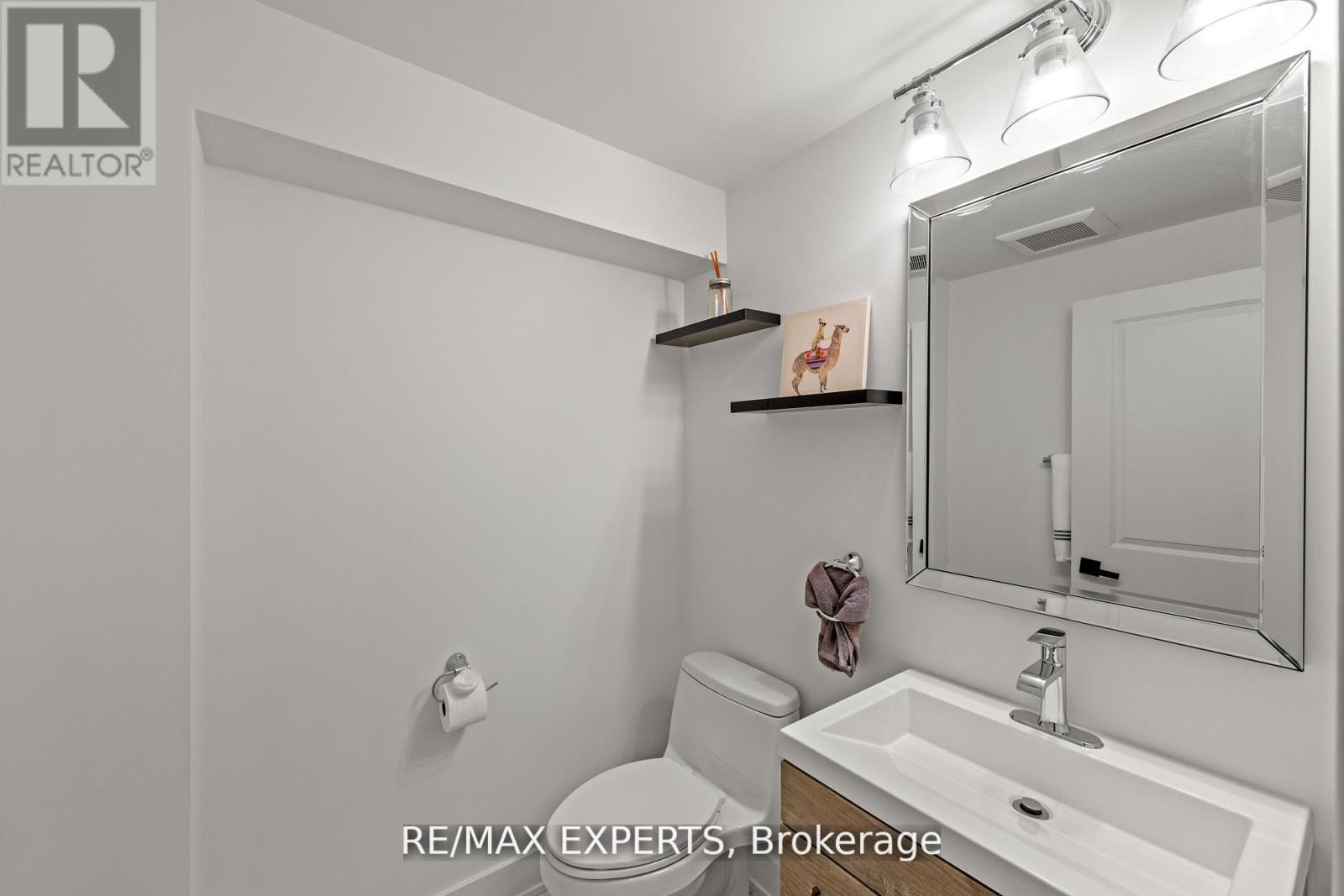 48 Manor Glen Crescent, East Gwillimbury, Ontario  L0G 1M0 - Photo 40 - N12936420