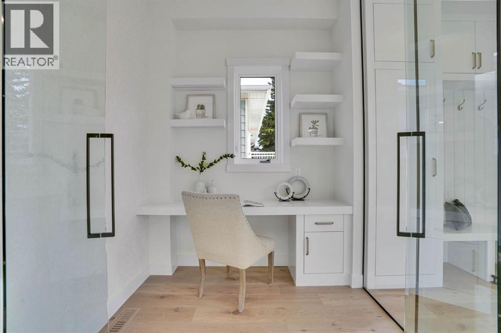 2012 35 Street SW, Calgary, Alberta  T3E 2X6 - Photo 10 - A2304128