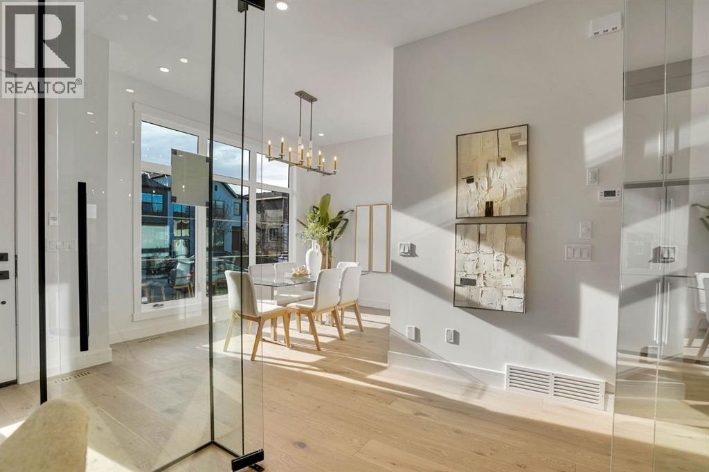 2012 35 Street SW, Calgary, Alberta  T3E 2X6 - Photo 11 - A2304128